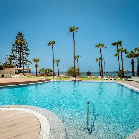 Appartement 31 Cristianos Front Sea, Pool Free Wifi