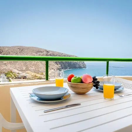 31 Cristianos Front Sea, Pool Free Wifi