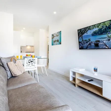 31 Cristianos Front Sea, Pool Free Wifi